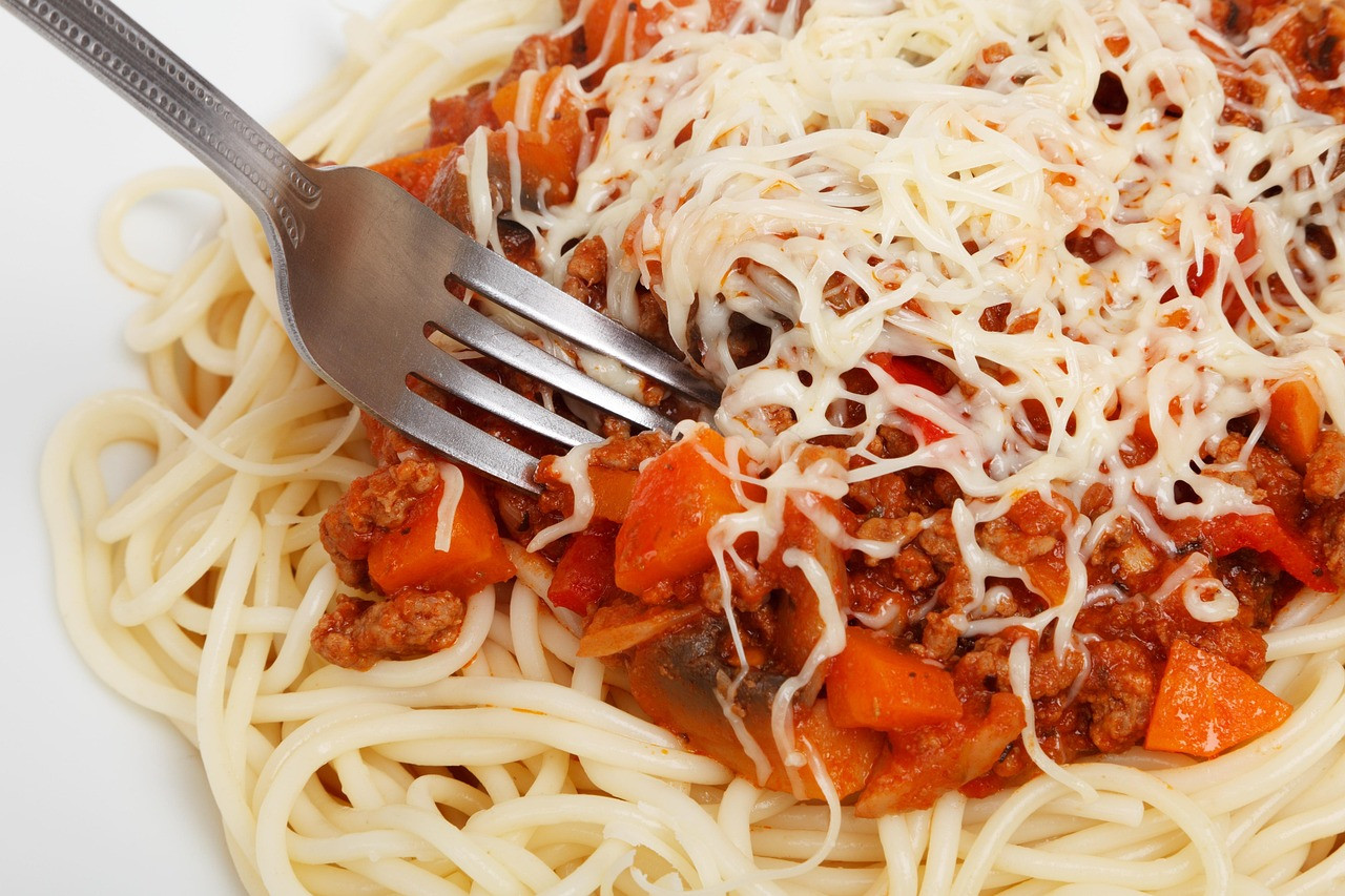 beef, cheese, cuisine, delicious, dinner, food, fresh, fork, italian, meal, meat, pasta, plate, portion, sauce, spaghetti, tasty, tomato, white, brown food, brown meat, brown pasta, brown dinner, pasta, pasta, pasta, spaghetti, spaghetti, spaghetti, spaghetti, spaghetti