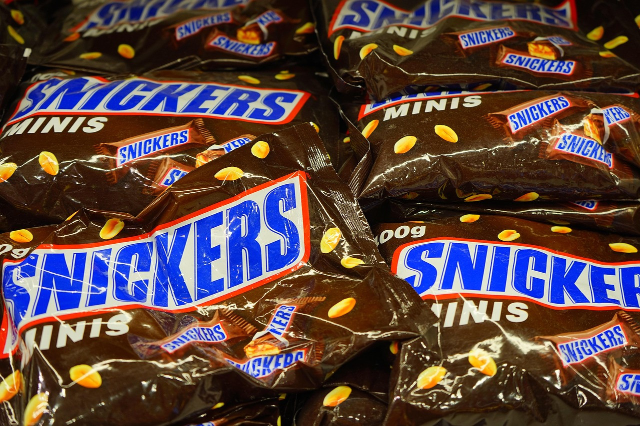 snickers, chocolate bar, chocolate, caramel, peanuts, nougat, mars incorporated, sweetness, load, shop, sale, brown, snickers, snickers, snickers, snickers, snickers