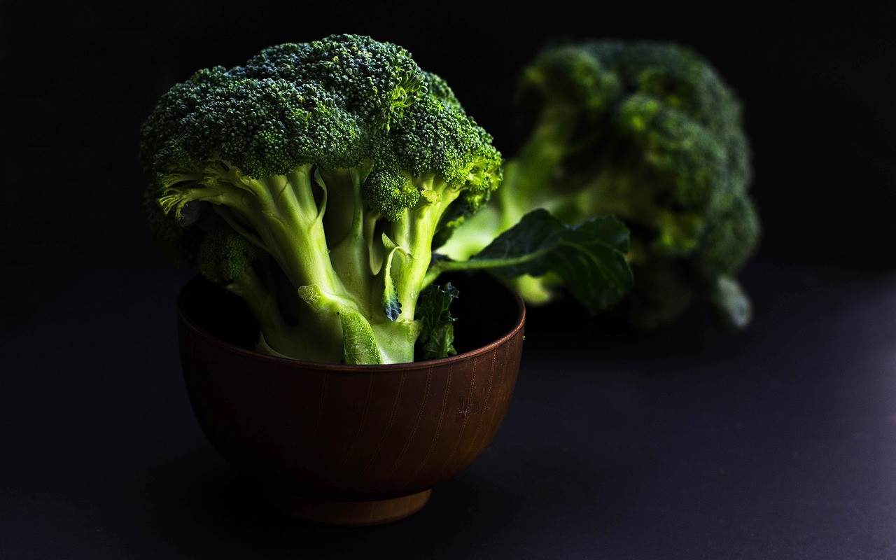 bowl of broccoli, broccoli, fresh, vegetable, vegetarian, nutrition, bowl, healthy, food, black vegetables, black healthy, black nutrition, broccoli, broccoli, broccoli, broccoli, broccoli