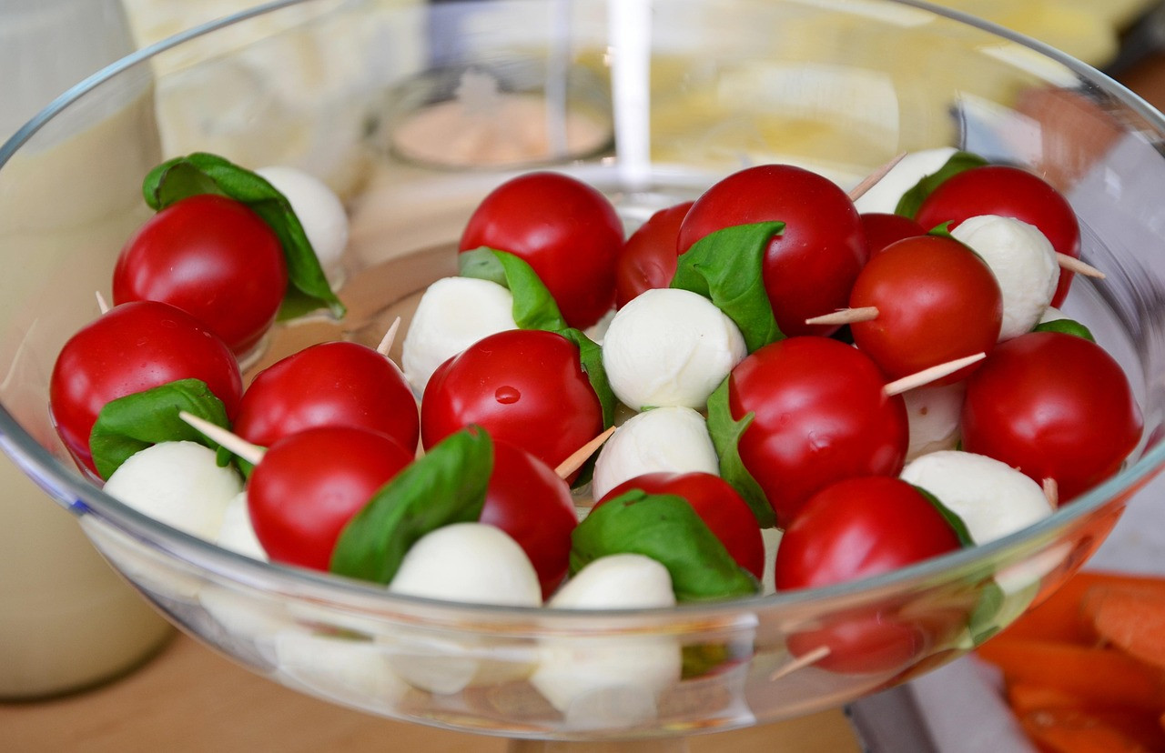 tomato mozzarella, food, dish, bowl, grape tomatoes, mozzarella, cheese, snack, delicious, healthy, italian, food, mozzarella, mozzarella, mozzarella, mozzarella, mozzarella, cheese, cheese, cheese, cheese, cheese