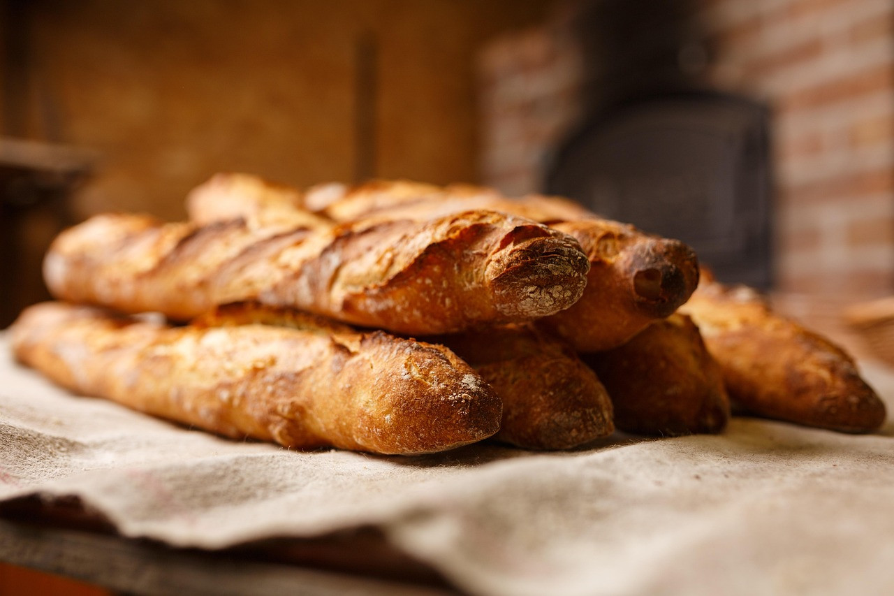 loaf, bakery, preparation, fresh bread, baker, meal, nourishment, baguette, dough, flour, craft, authentic, rye bread, wheat bread, to bake, biological, bakery, baguette, baguette, baguette, baguette, baguette
