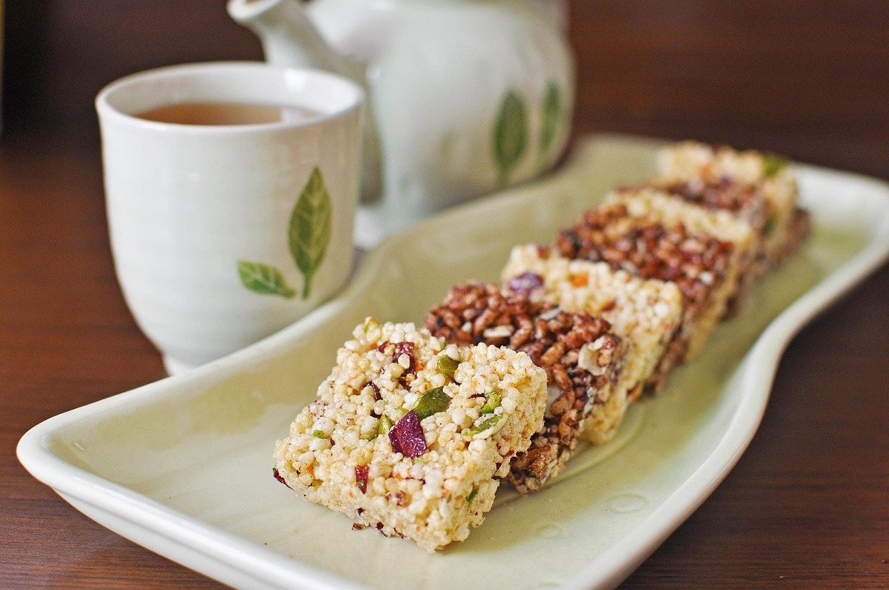 Czy Suchary Tuczą? Odkryj Prawdę i Poznaj 3 Zdrowe Zamienniki!