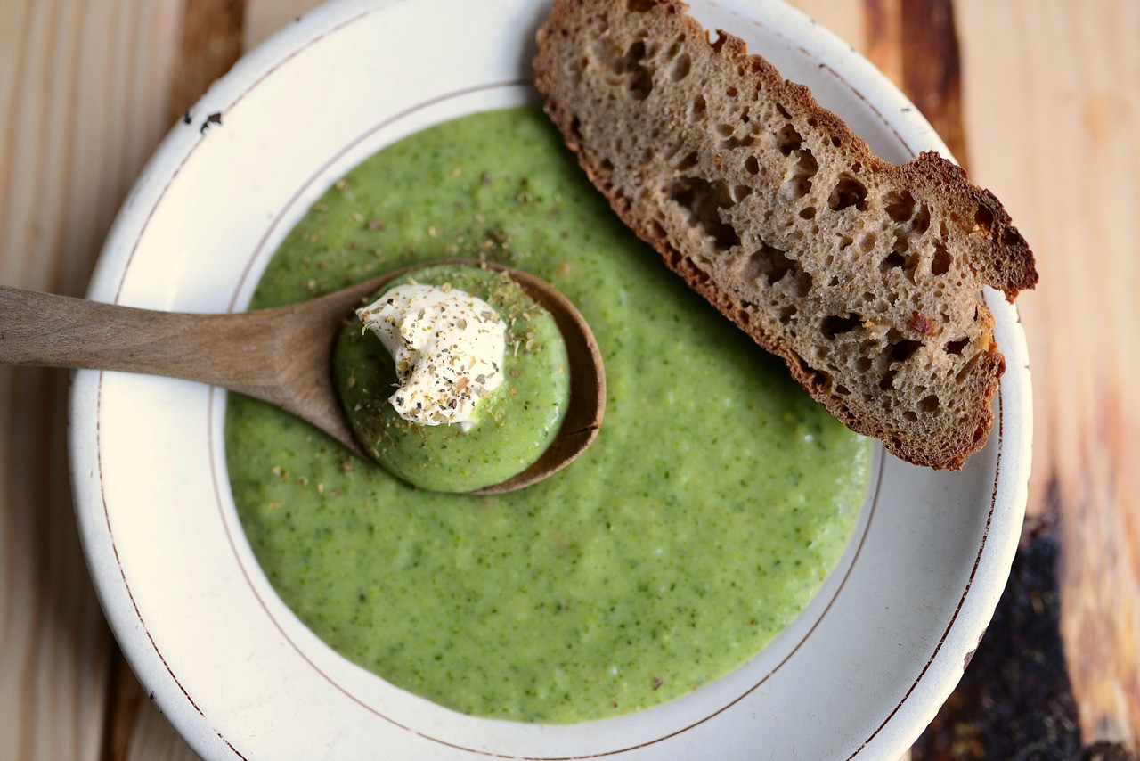 soup, broccoli, plate, meal, cook, loaf, soup, soup, soup, broccoli, broccoli, broccoli, broccoli, broccoli