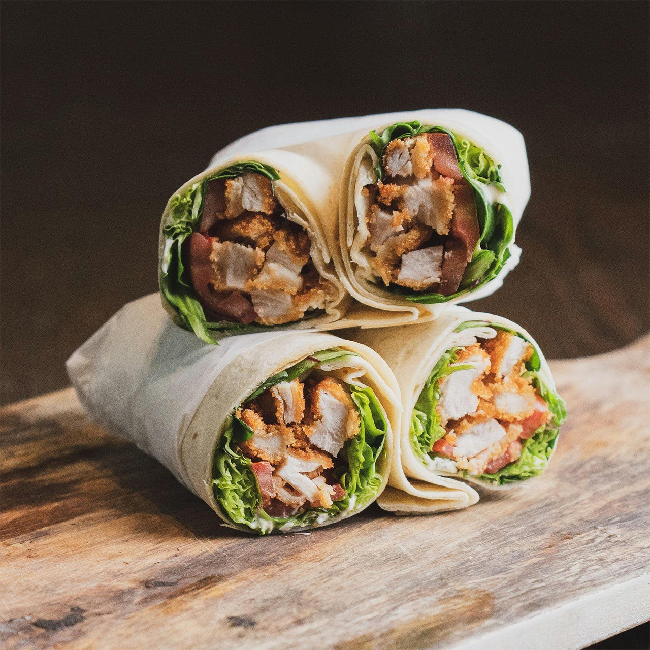 shawarma, chicken, sausage, meal, dish, plate, lunch, fast food, bread, meat, spicy, wood, tomatoes, chili, kitchen, food, protein, cooking, healthy, spice, shawarma, shawarma, shawarma, shawarma, shawarma