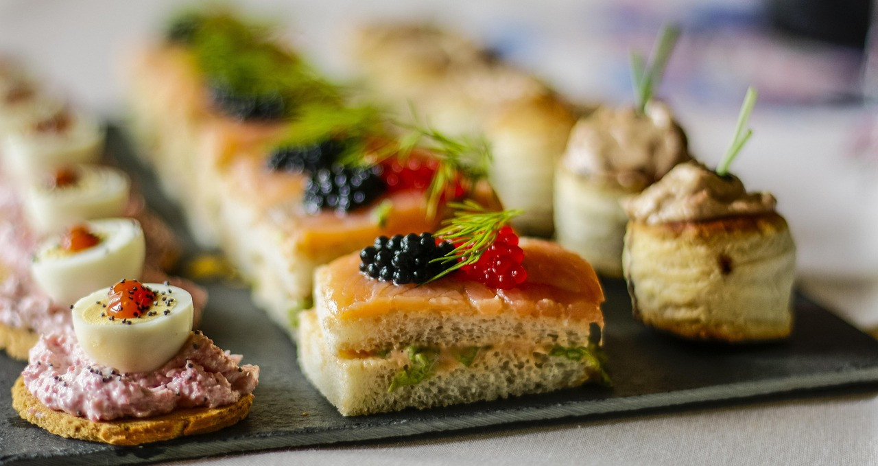 food, canapes, bread, couch, incoming, plate, top, toast, mushrooms, salmon, restaurant, mushroom, prawn, sauce, canapes, canapes, canapes, canapes, canapes