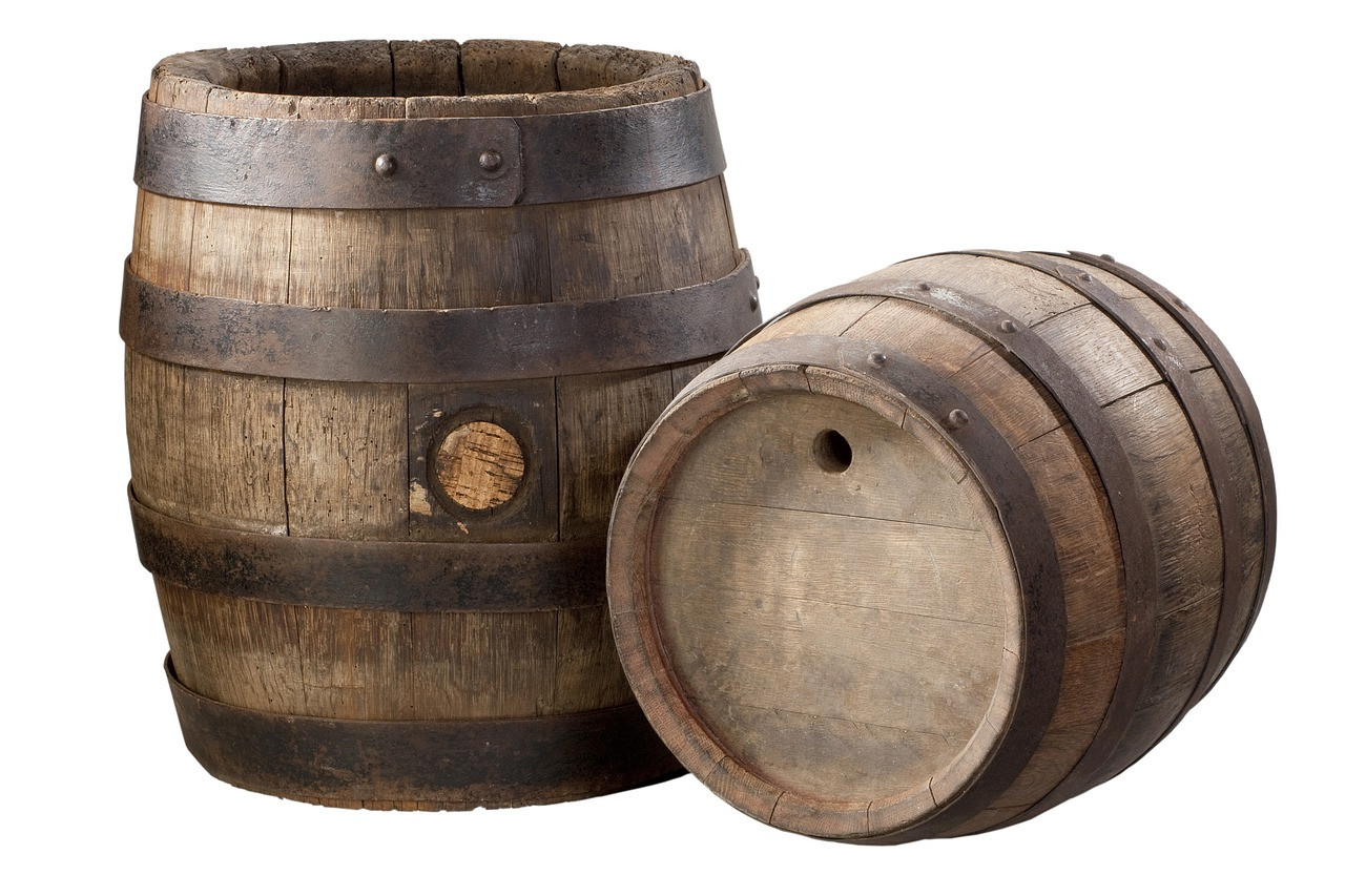 Co bardziej tuczy: wino czy piwo? Praktyczne porównanie kalorii