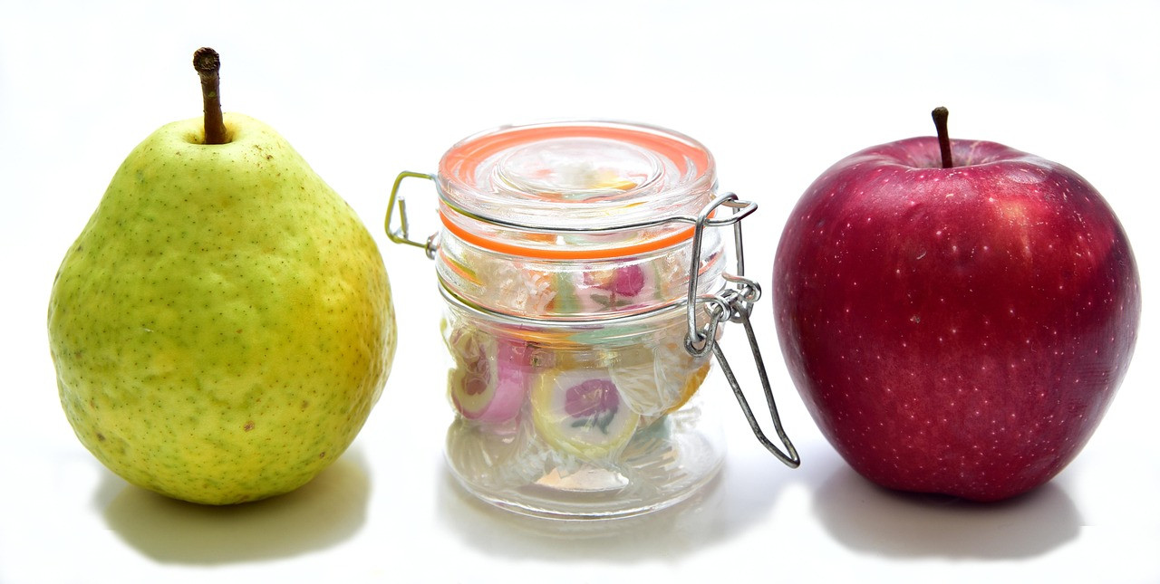 fruit, apple, pear, sweets, cute, fruit taste, naturally, artificially, sugar, yummy, meal, enjoy, appetite, calories
