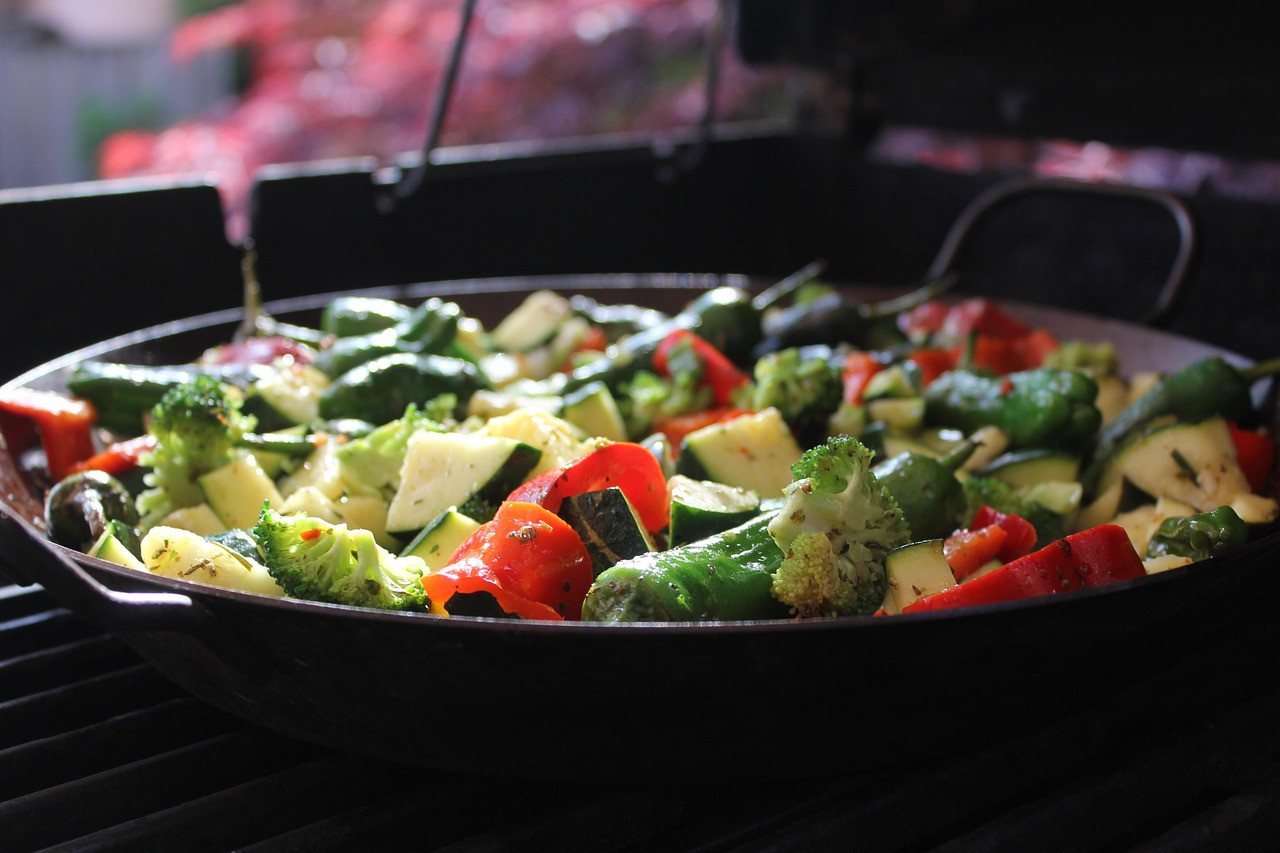 vegetables, paprika, pepper, healthy, green, stir-fried vegetables, broccoli, zucchini