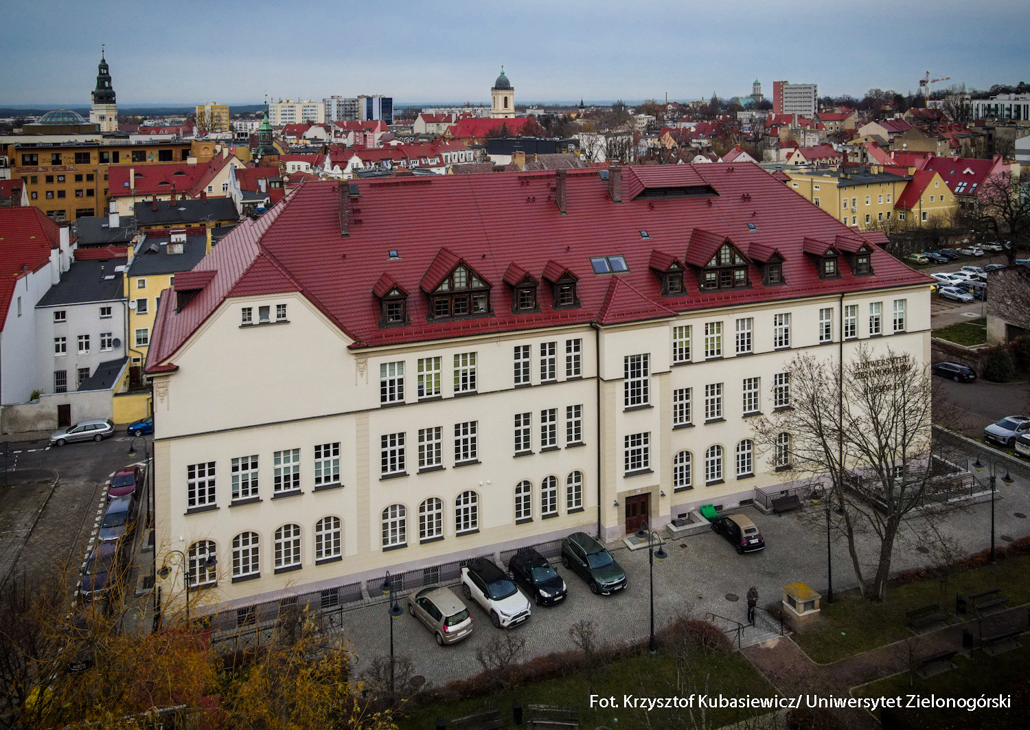 Gdzie na obiad? 12 typów. Przewodnik Kulinarny Zielona Góra 2026