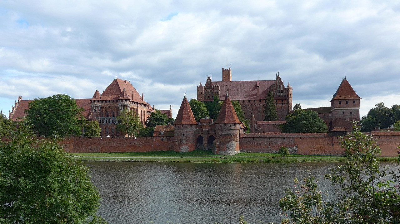 Gdzie na obiad? 8 typów. Przewodnik Kulinarny Malbork 2026