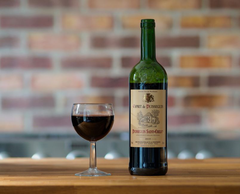 Czy Wino Wytrawne Tuczy? Odkryj Prawdę O Kaloriach i Diecie