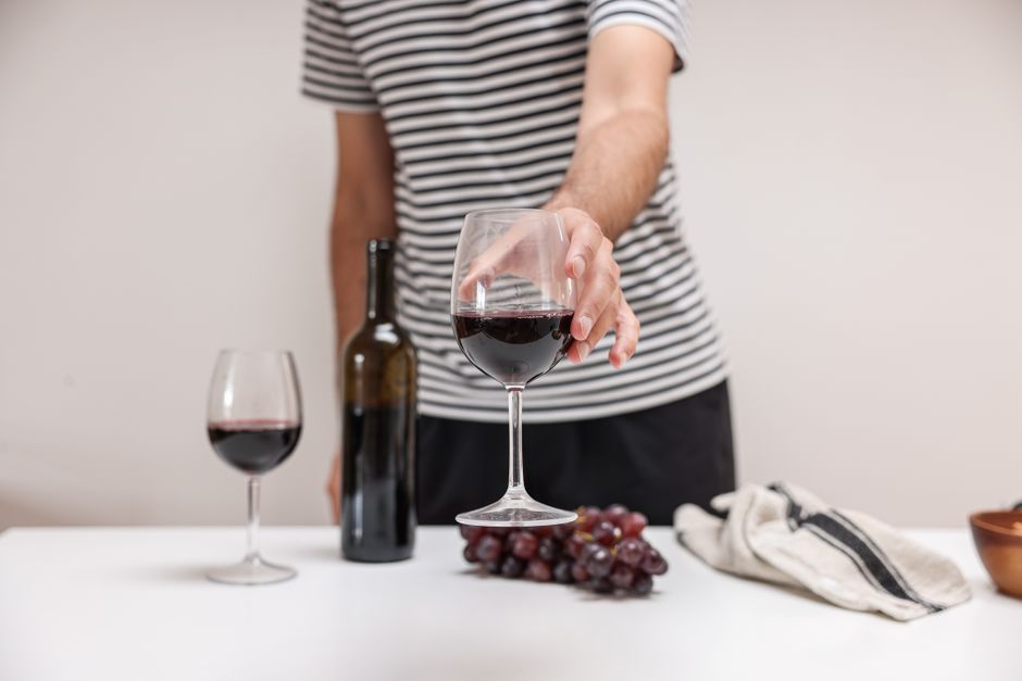 Czerwone wino a kalorie - prawda o wartościach odżywczych