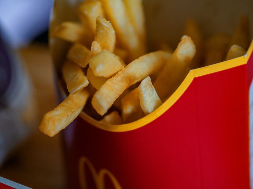 Duże Frytki z McDonald's: Ile Mają Kalorii? Kompletny Poradnik