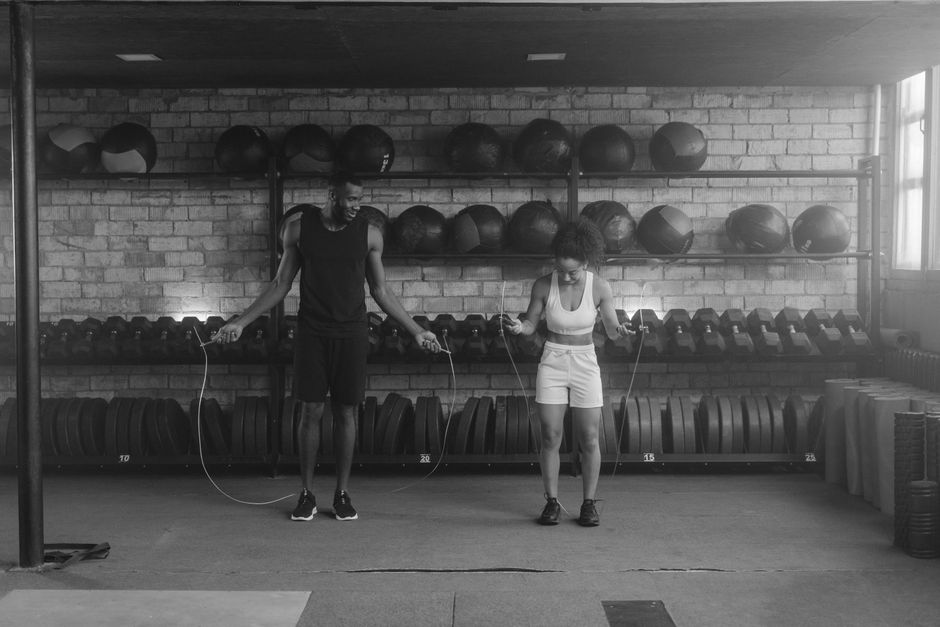 Skakanka spala kalorie - efektywny trening cardio
