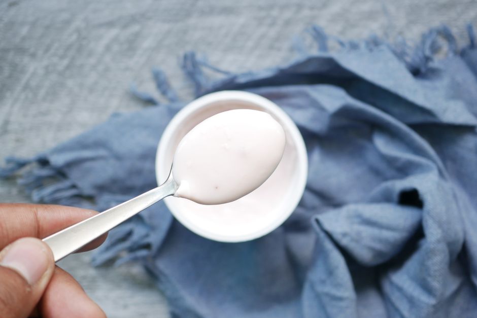 Ile kalorii ma jogurt naturalny - sprawdź w kalkulatorze