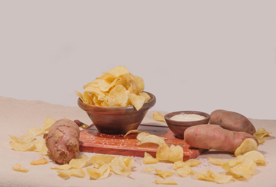 Chipsy ziemniaczane - kalorie, fakty i zdrowsze opcje