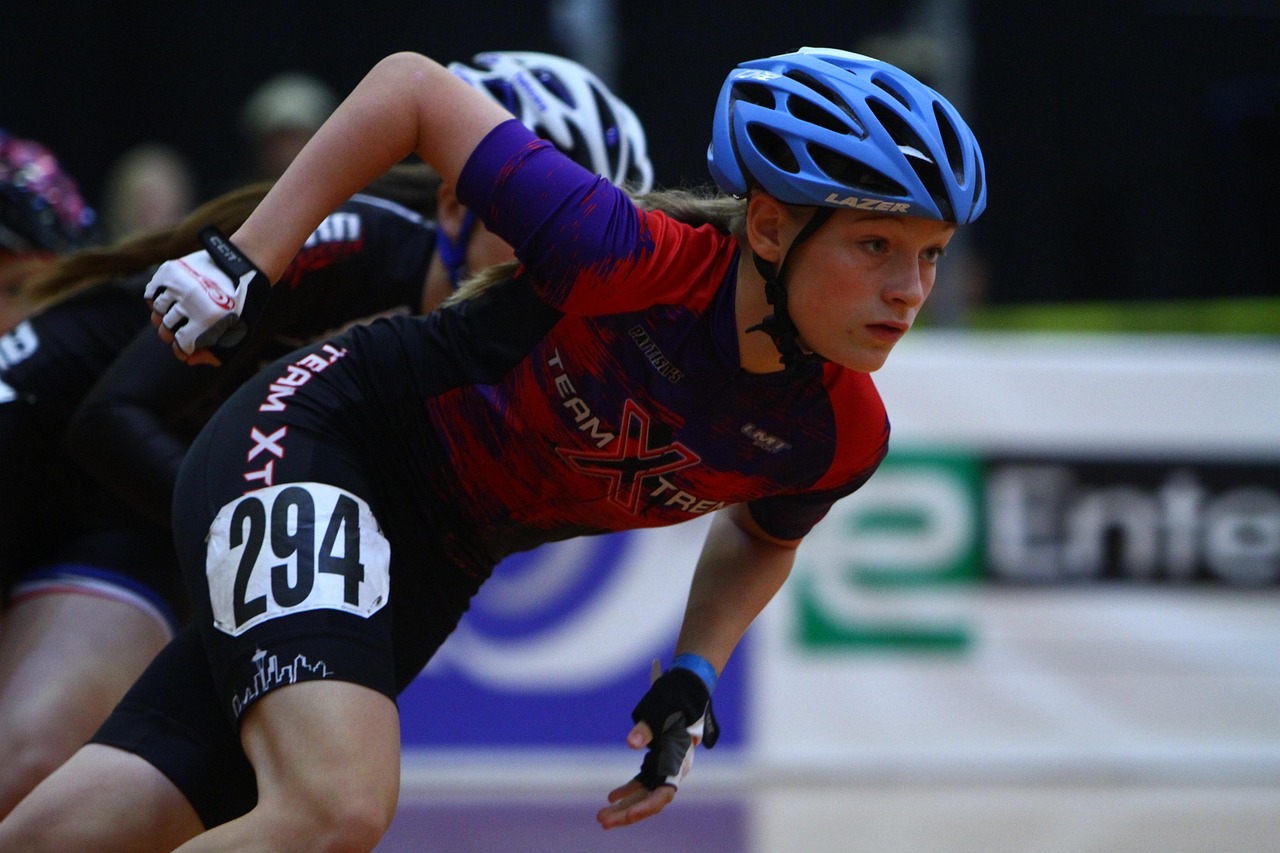 спидскейтинг, błyskawiczne jazda na rolkach, łyżwiarstwo, inline, prędkość, łyżwa, sport, wałek, ruch, skrajny, ostrze