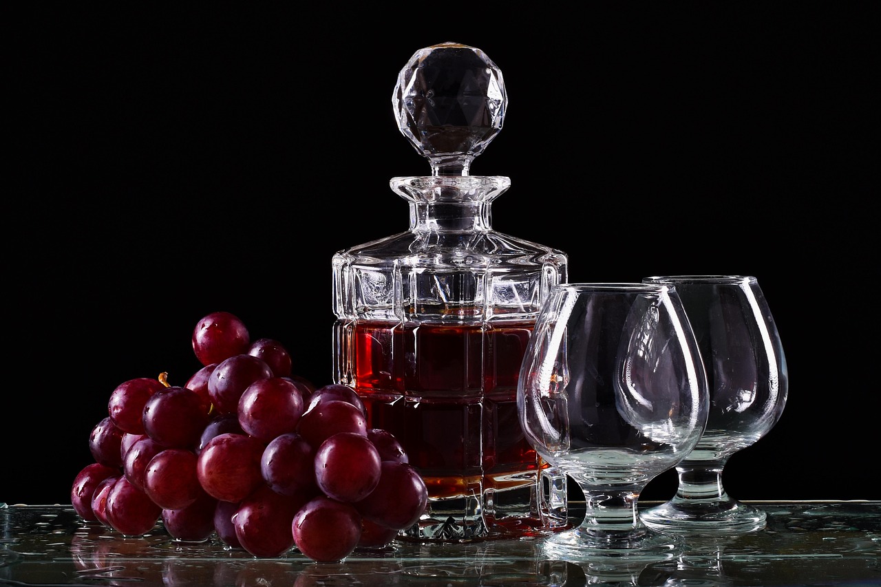 bottle, wine, ciemny, grapes, glass, drink, czerwony, alcohol, bar, alkohol, butelka, szkło, uroczystość, wakacje, restauracja, romantyczny, ciekły, luksus, fruits, wine, wine, wine, wine, wine, alcohol, alcohol, alcohol, alcohol, alcohol