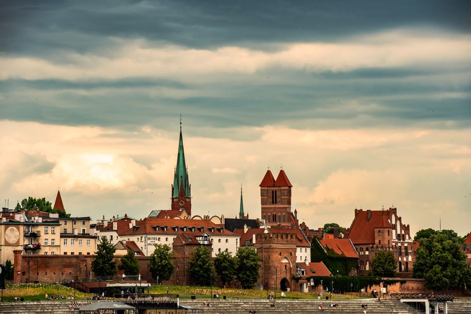 Co zjeść w Toruniu? Pierniki i lokalne dania, gdzie ich szukać