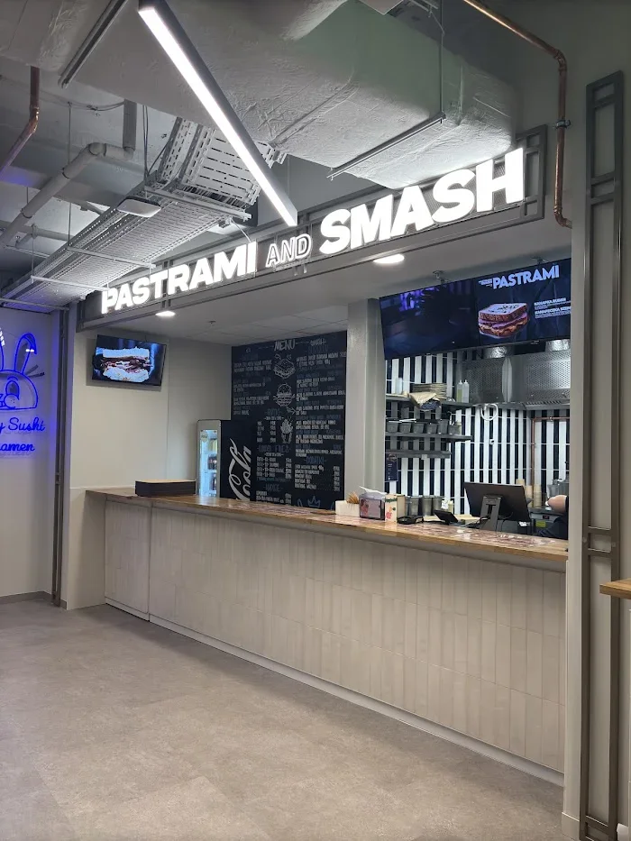 Pastrami & Burgery Smash - Restauracja Sopot