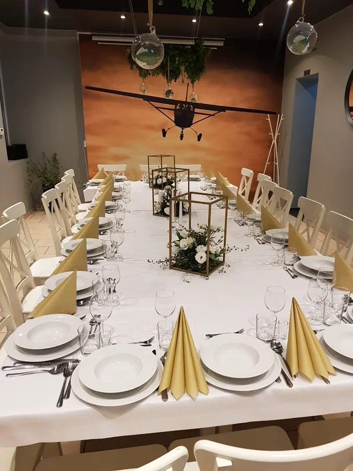 Fly Cafe Kawiarnia na lotnisku - Restauracja Bielsko-Biała
