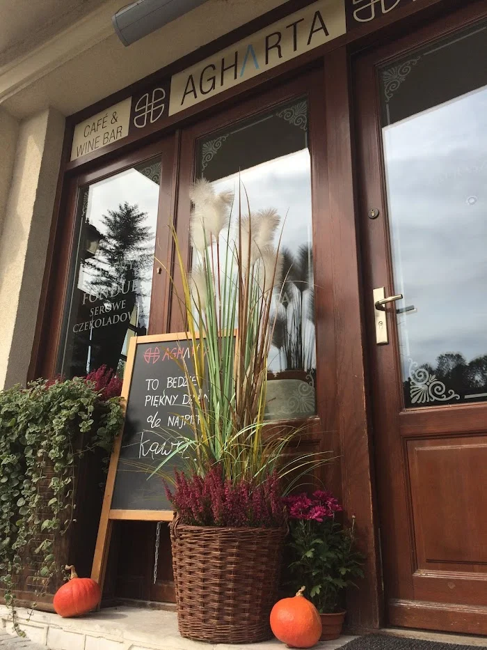 Agharta Kawiarnia i Pokoje Gościnne - Restauracja Kazimierz Dolny