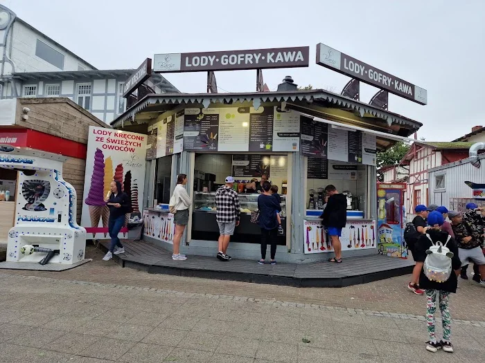 Bacio lody gofry kawa - Restauracja Ustka