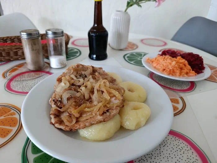 Bar "Czerwone Jabłuszko" - Restauracja Częstochowa
