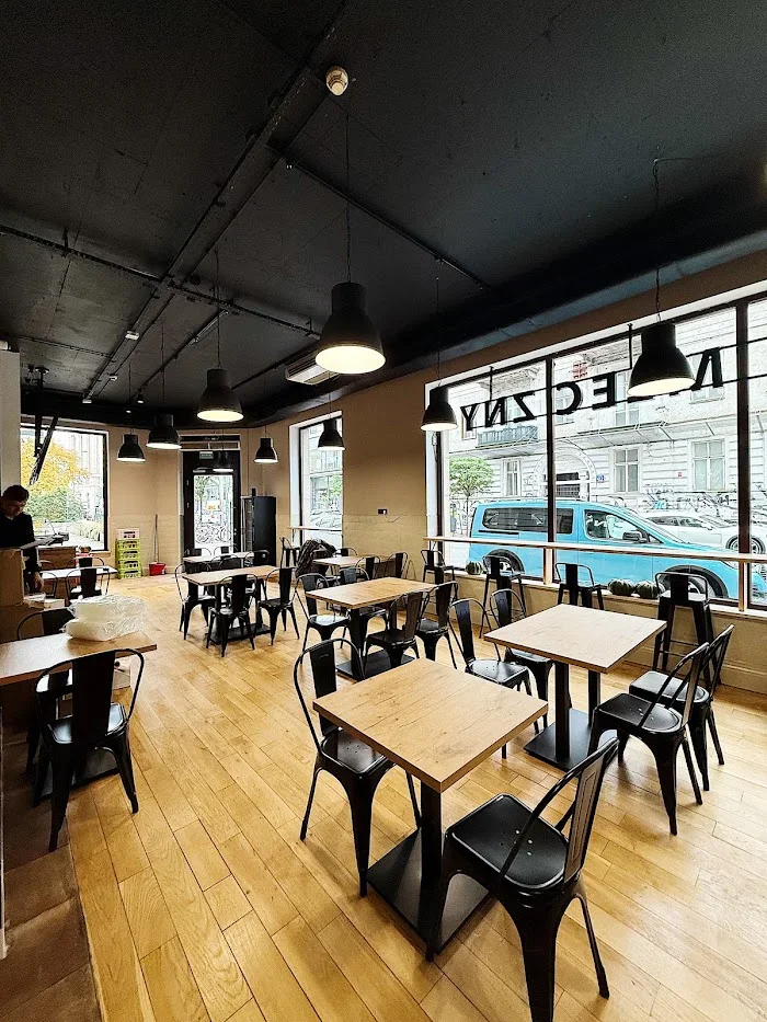 Bar Mleczny Jakby luksusowo - Restauracja Warszawa