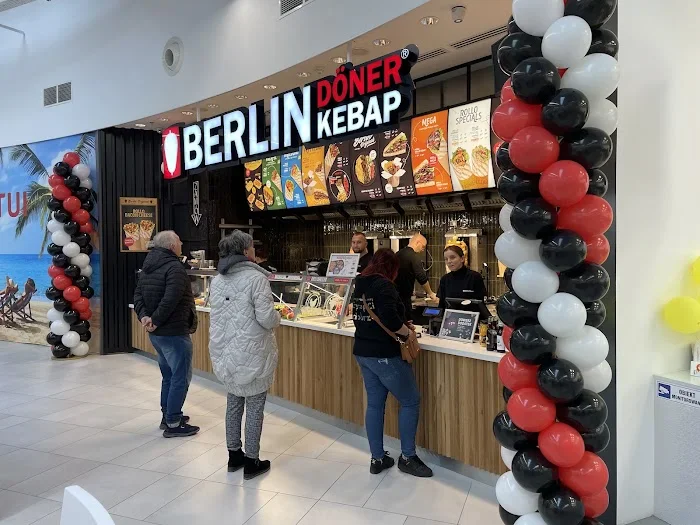 BERLIN DÖNER KEBAP "Karuzela" - Restauracja Kołobrzeg