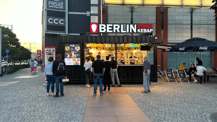 BERLIN DÖNER KEBAP Pasaż Grunwaldzki - Outdoor Food Concept - Restauracja Wrocław