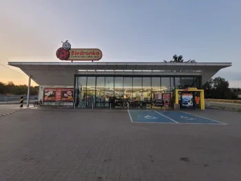 Biedronka - Restauracja Milanówek