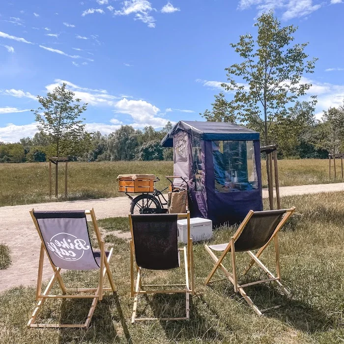 Bike Cafe w Lasku Marcelinskim - Kawiarnia Poznań