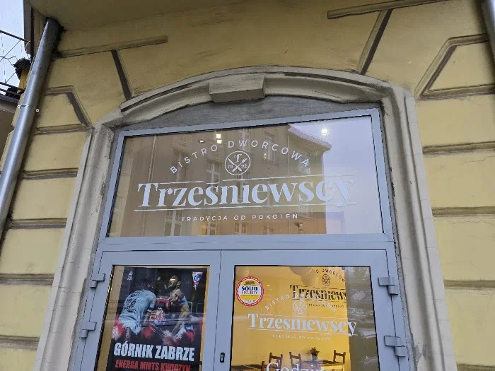 BISTRO DWORCOWA Trześniewscy - Restauracja Zabrze