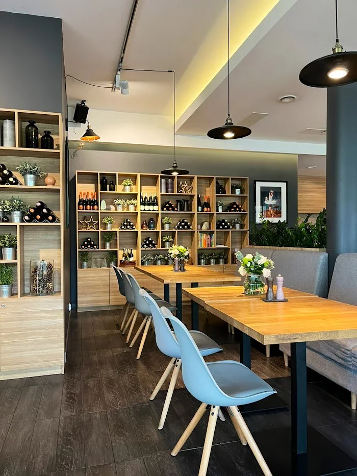 Bistro W Kropki Bordo - Restauracja Warszawa