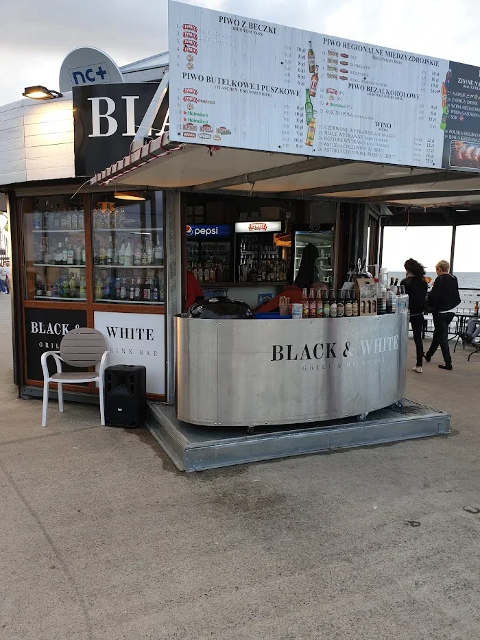 Black & White Grill & Drink Bar - Restauracja Międzyzdroje