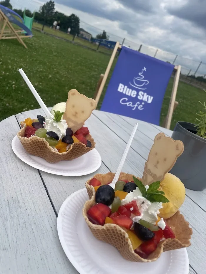 Blue Sky Cafe - lody, gofry, kawa - Restauracja Bielsko-Biała