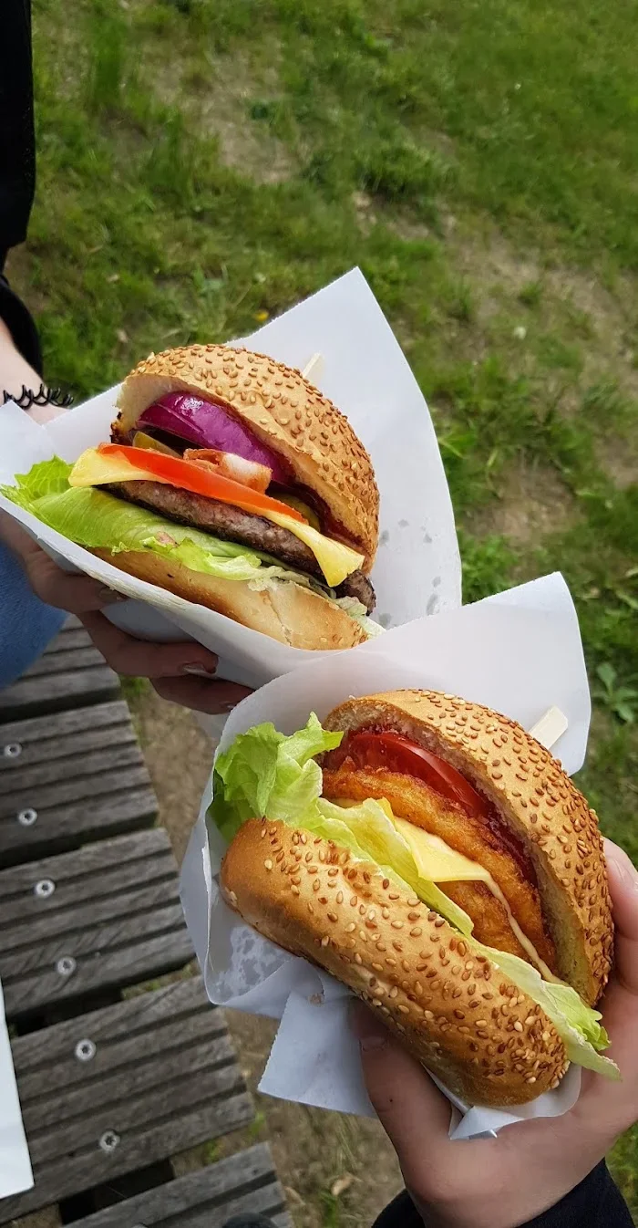 Burgery Handmade Food Truck - Restauracja Olsztyn