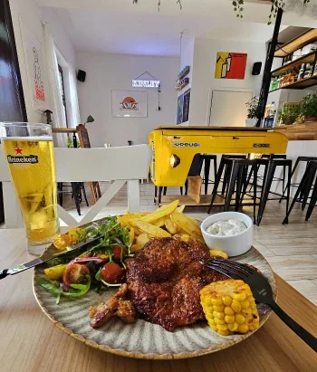 C-330 Jedzenie i picie - Restauracja Ustka