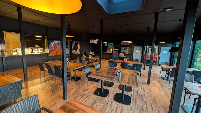 Cafe Tyrolki-Taras Widokowy - Kawiarnia Kielce