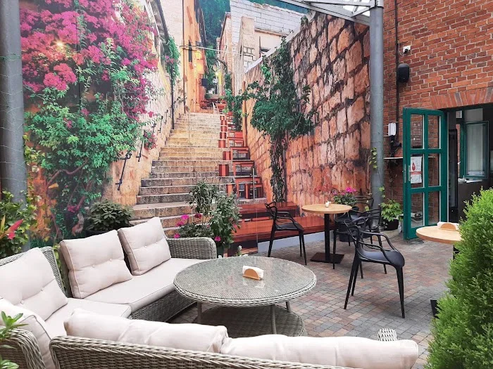 Cielo Resto - Smak Włoch w centrum Krakowa | Focaccia, kawy, wina, ape - Restauracja Kraków