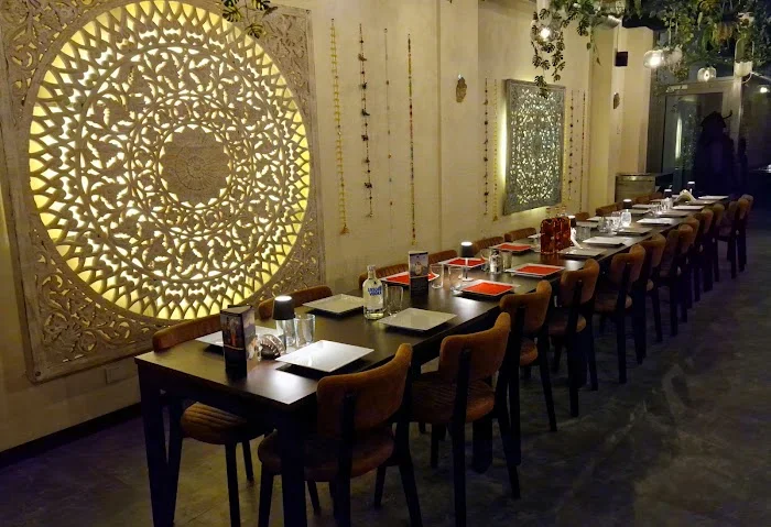 Curry & Naan Restauracja Indyjska Marki