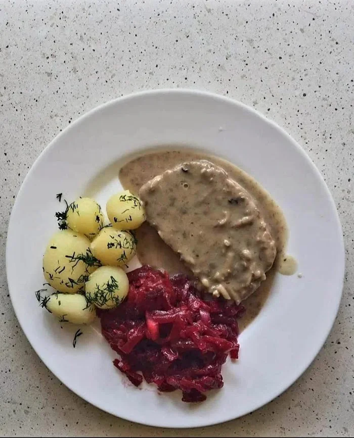 Domowe Obiady Stołówka Anna Gancarz Pokoje na wynajem - Restauracja Mielno