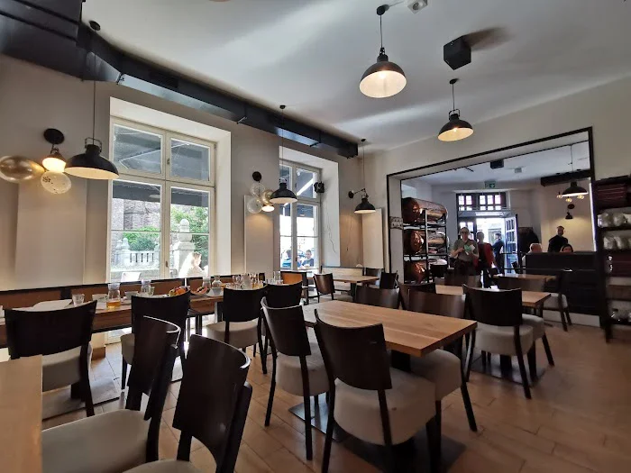 Drevny Kocur - Restauracja Poznań