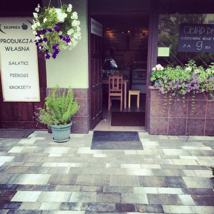 EKSPRES Sałatki - Fit Boxy - Dania na wynos - Pierogi - Zupy - Krokiet - Restauracja Nowy Sącz