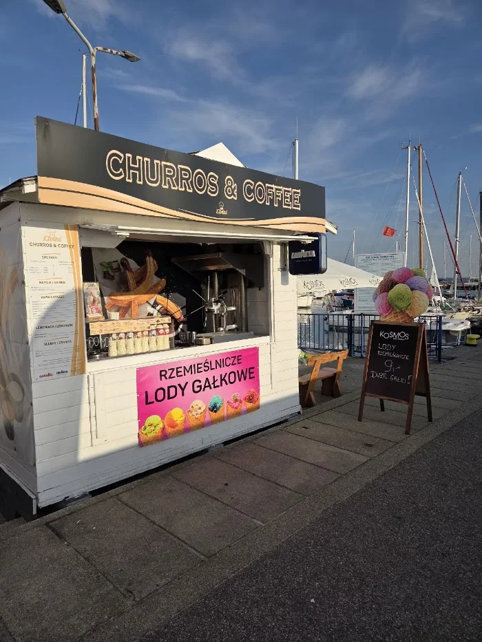Elvini Churros & Coffee - Kawiarnia Hel