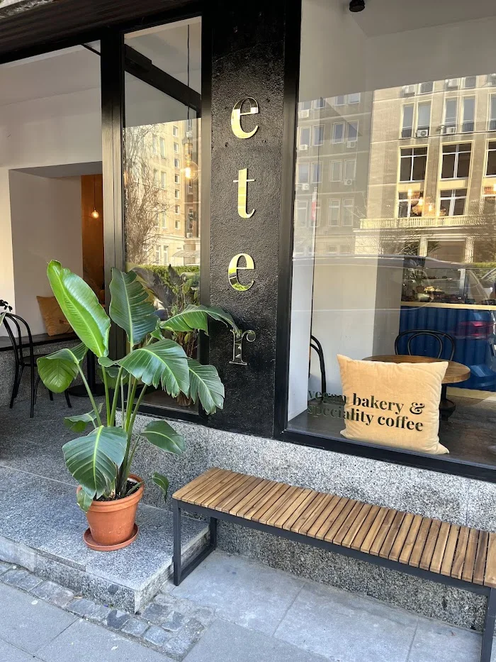 eter — vegan bakery & speciality coffee - Kawiarnia Warszawa