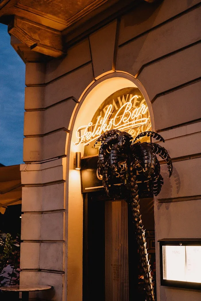 Feliks Bar Café - Kawiarnia Warszawa