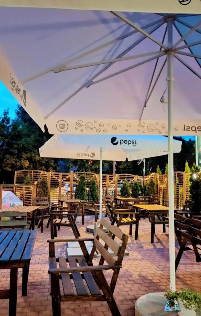 Filmowa Food & Coffee by Chaos - Restauracja Łódź