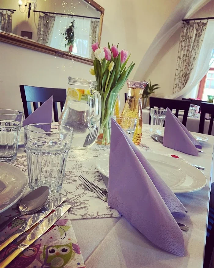 Food Mission - Katedralna Restaurant & Coffee - Restauracja Legnica